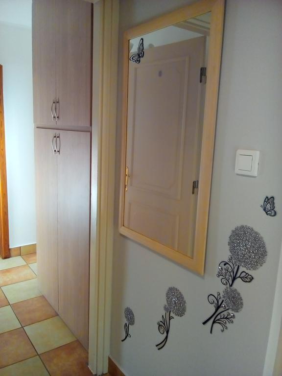 Forras-G Vendeghaz Apartment Buk Bagian luar foto